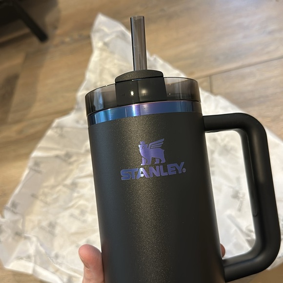NWT Stanley 30oz Sexy & Sleek Black Chroma Color, Flowstate Quencher Tumbler - Picture 2 of 9